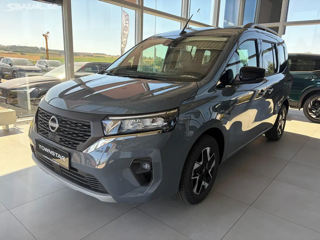 Nissan Townstar, 1.3 DIG-T, L1 (5 míst)TEKNA AT